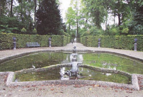 Schwetzingen - barokní zahrada se zástěnou z habru obecného